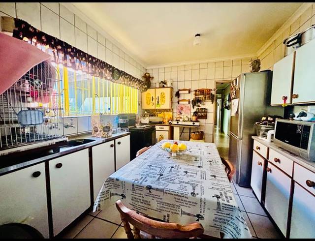 3 BEDROOM HOUSE FOR SALE IN VANDERBIJLPARK CE 4